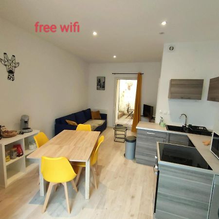 Apartmán Patio Cosy Thizy-les-Bourgs Exteriér fotografie